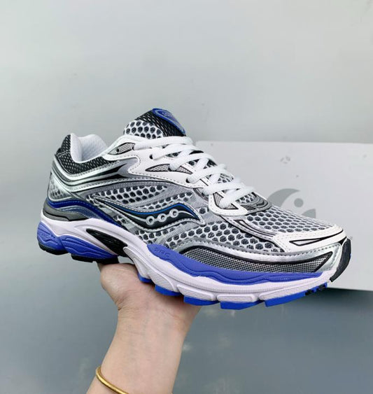 Saucony ProGrid Omni 9 Comfortable Running Shoes