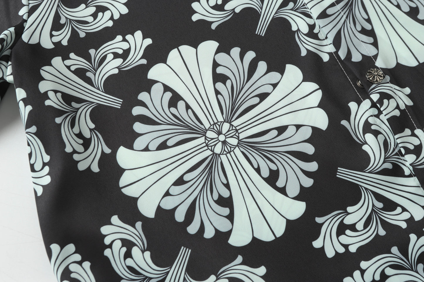 Chrome Hearts 2025Quick-drying short-sleeved shirts are super popular 2286
