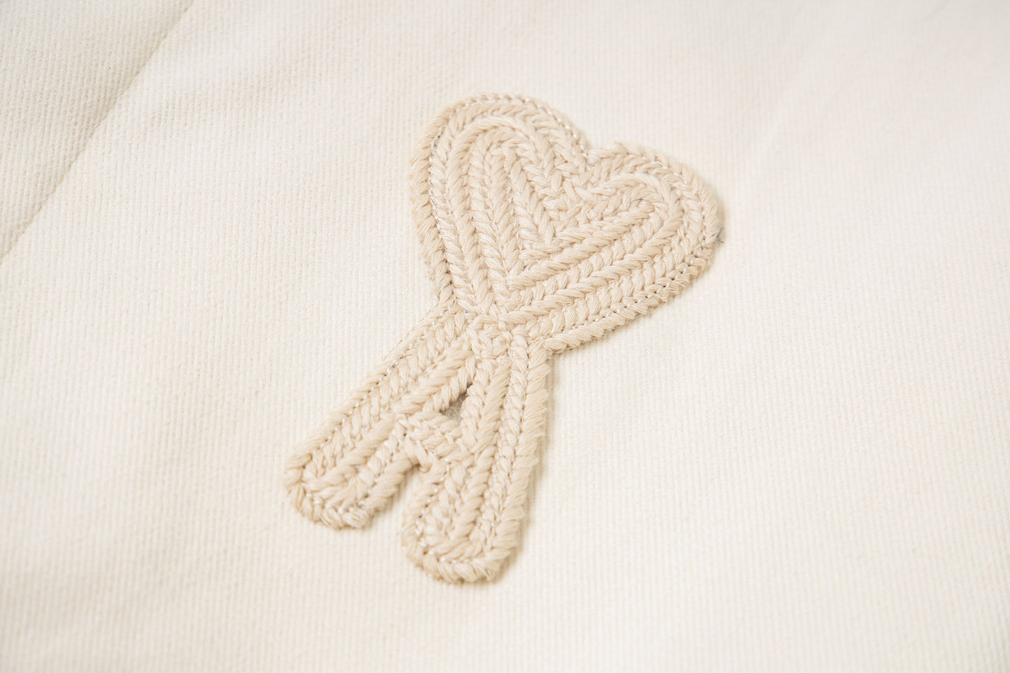Ami Classic Heart Embroidered Cropped Denim Shirt 847