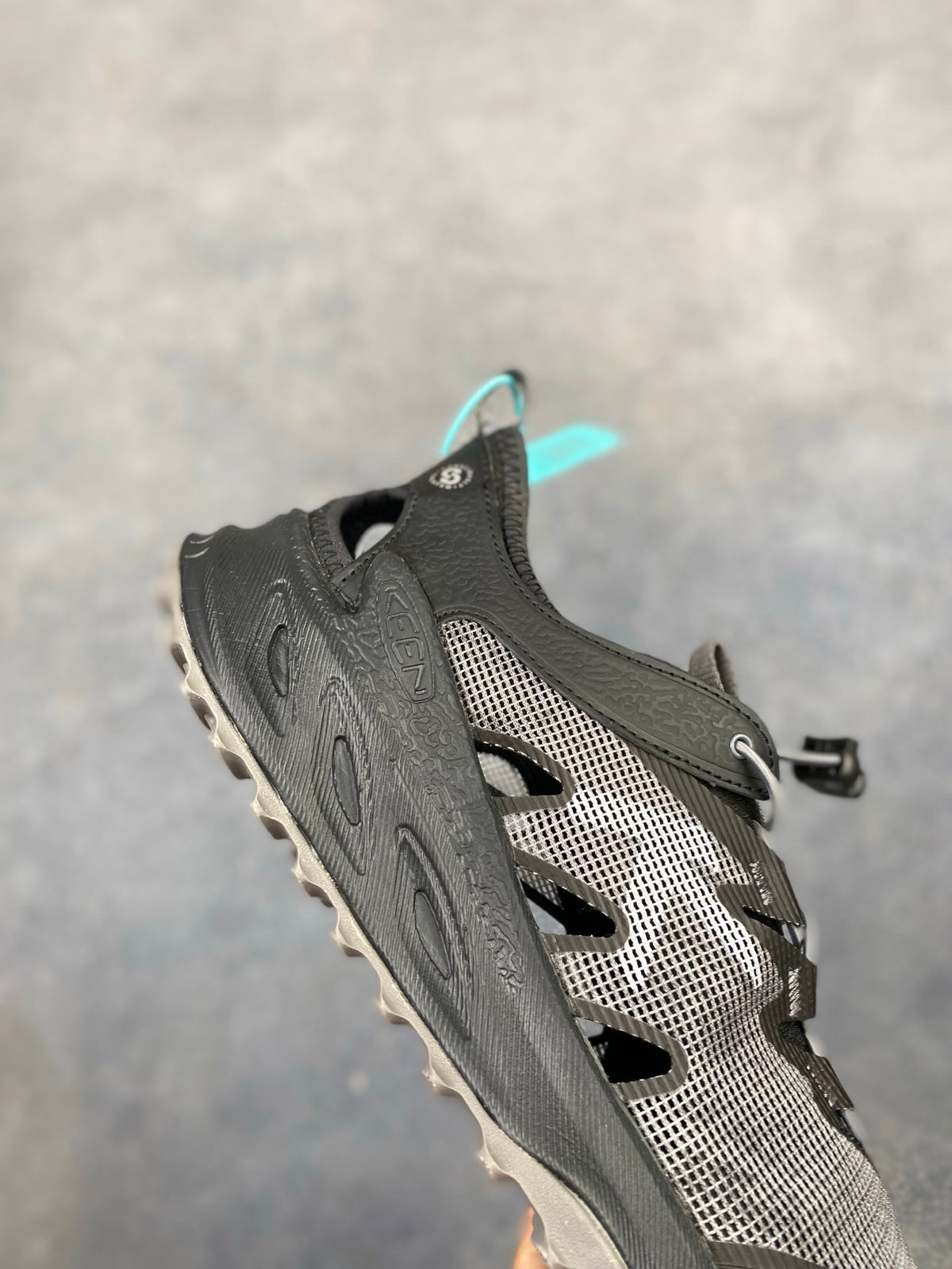 KEEN ZIONIC ADV Outdoor Casual Water Shoes – Non-slip, Breathable, and Durable