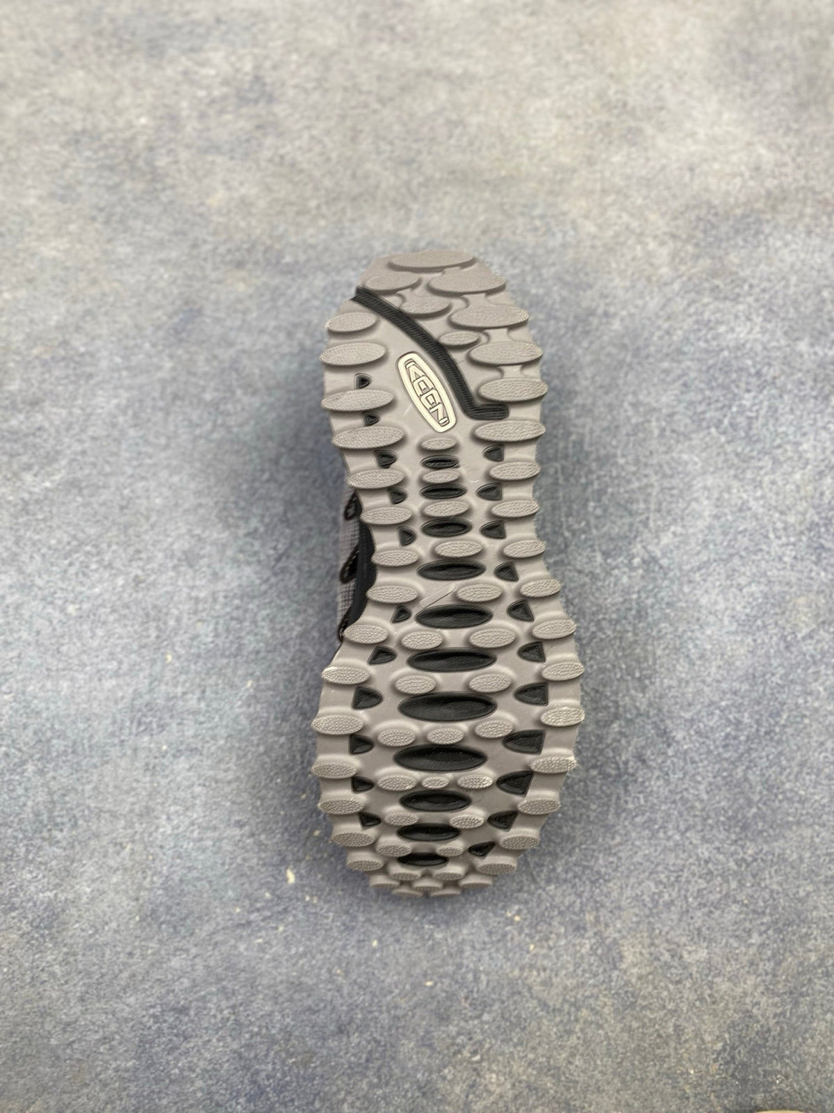 KEEN ZIONIC ADV Outdoor Casual Water Shoes – Non-slip, Breathable, and Durable
