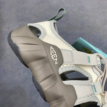 KEEN Water Shoes  Clogs  Slip-on Sandals